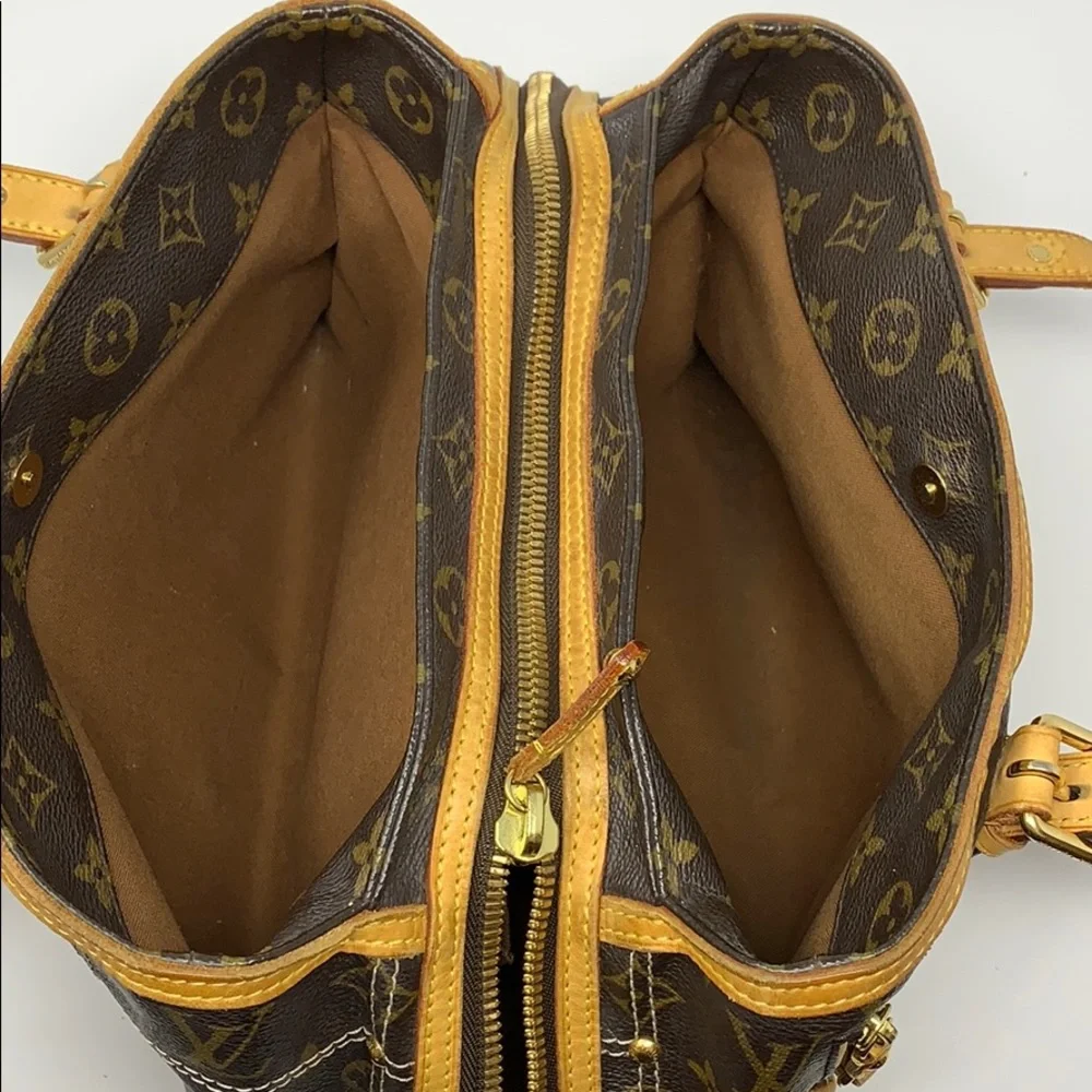 Authentic Louis Vuitton Rivet Shoulder Tote